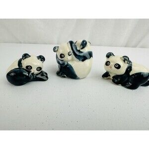 VINTAGE MINIATURE LEAD ANIMAL PANDA FIGURINES LOT (3)